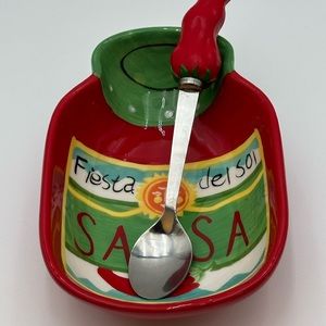 Boston Warehouse Trading Company Salsa Dip and Spoon Set